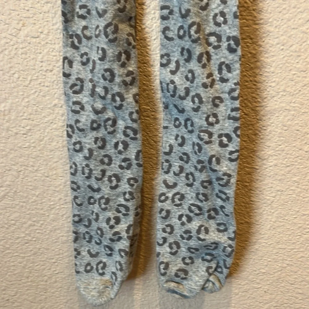 Girl’s Gray Leopard Print Animal Print Tights Size 4-6X